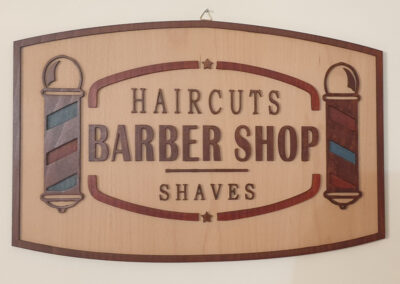 Χειροποίητο ξύλινο κάδρο barber shop